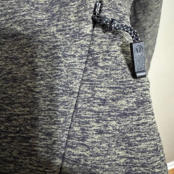 Lululemon Surge Warm 1/2 Zip men’s size large - Picture 5 of 7